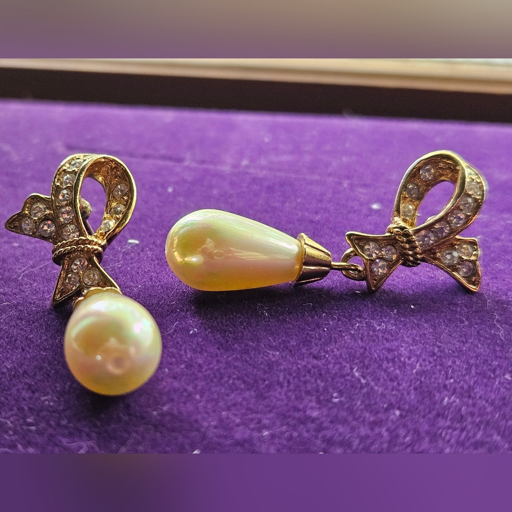 Gold tone earrings with faux pearl and rhinestones